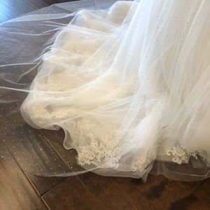 Bel aire bridal veil 1 tier cathedral length veil